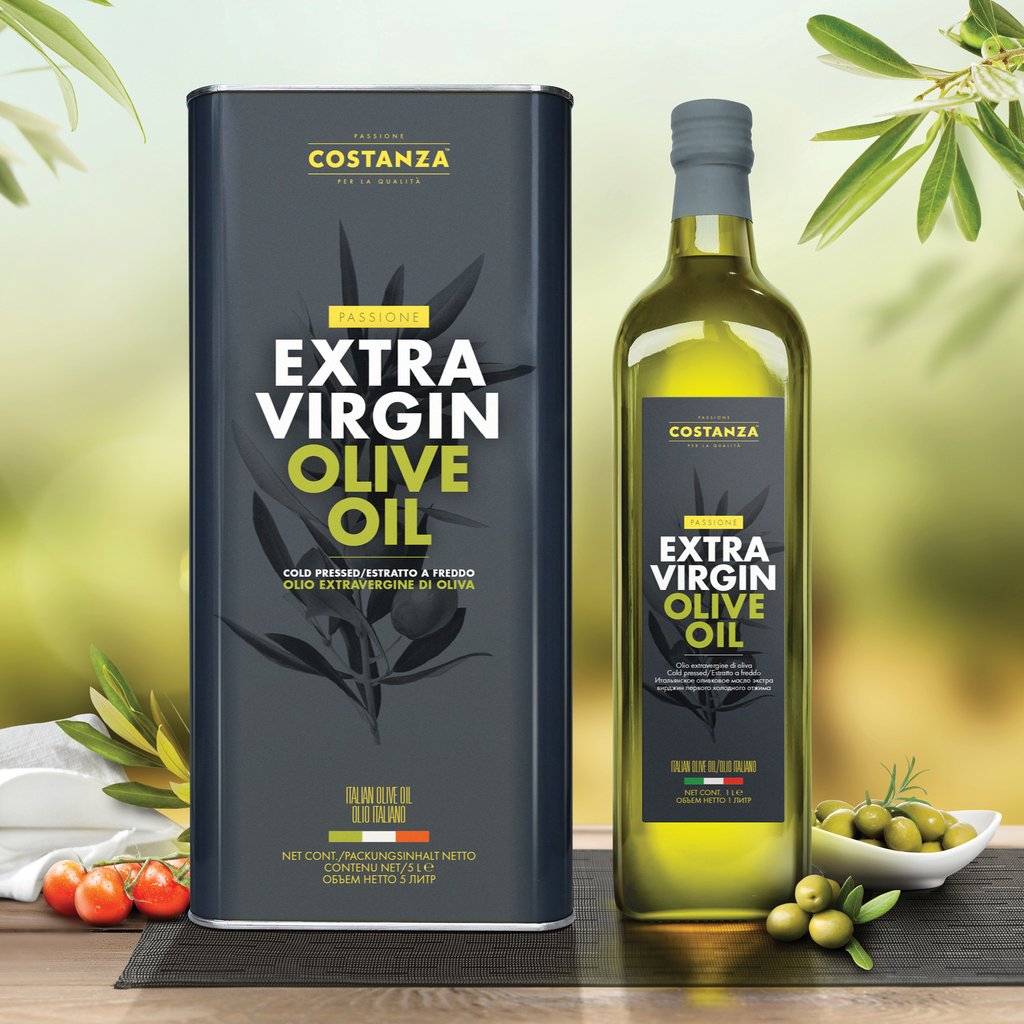 19027 Extra Virgin Olive Oil Stock Photos, Images & Pictures